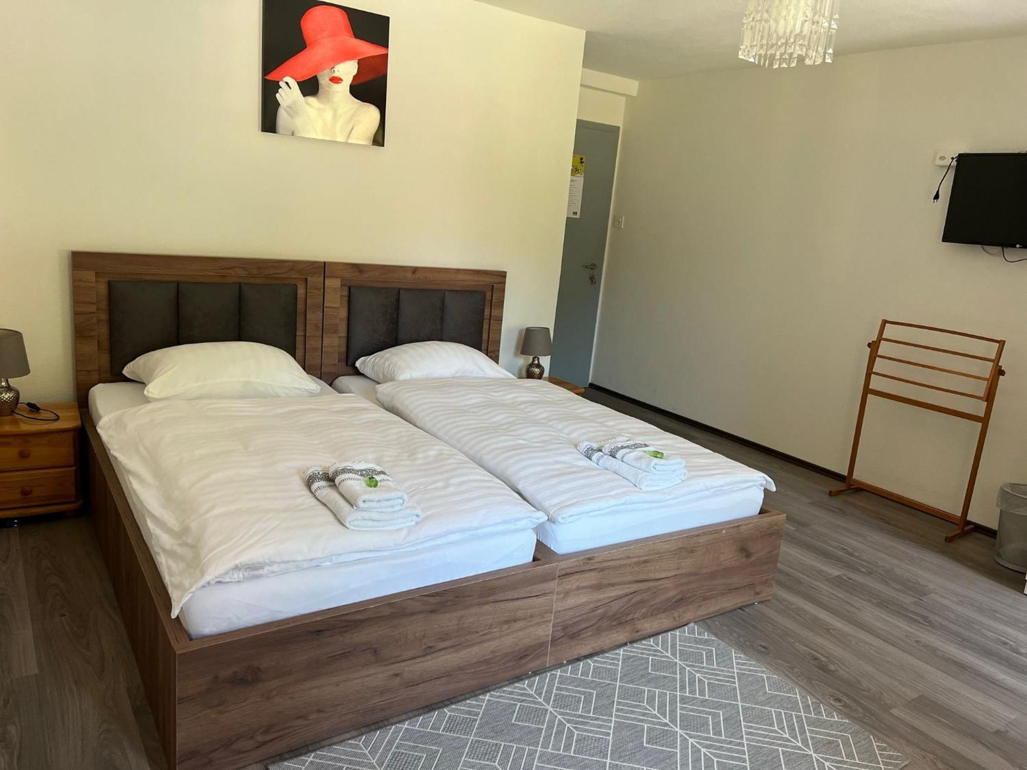 Hotel Restaurant Du Moulin Fleurier Εξωτερικό φωτογραφία